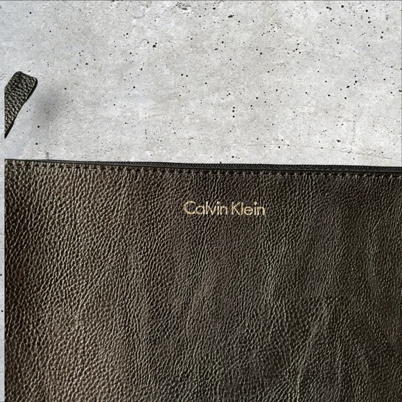 Small Calvin Klein Black Leather Wristlet *NWOT* - Picture 3 of 9